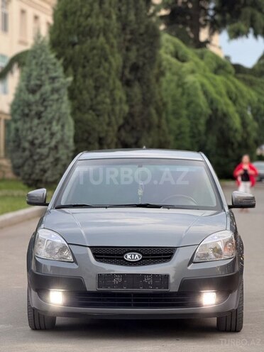 Kia Rio-1