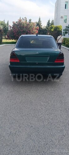 Mercedes C 180-4