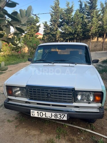 LADA (VAZ) 2107-1