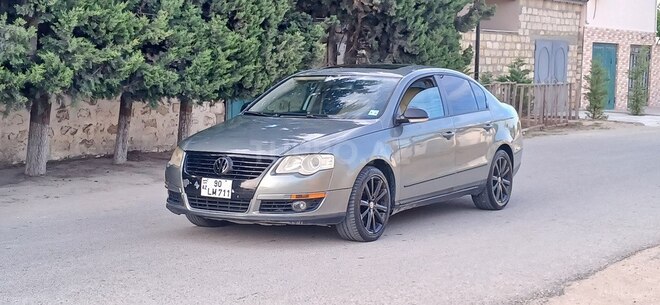 Volkswagen Passat-1
