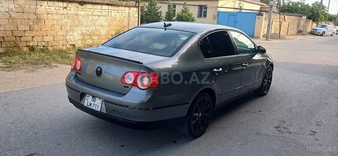 Volkswagen Passat-4