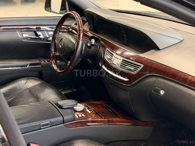 Mercedes S 550-9