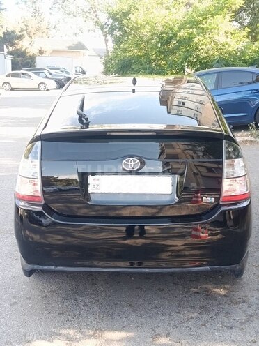 Toyota Prius-2