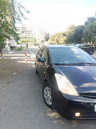 Toyota Prius-5