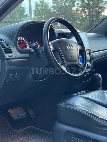 Hyundai Santa Fe-4