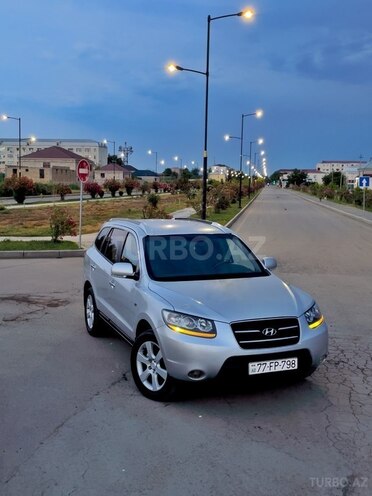 Hyundai Santa Fe-1