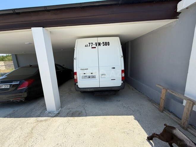 Ford Transit-3