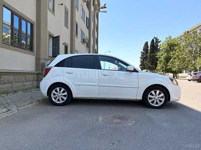 Kia Rio-3