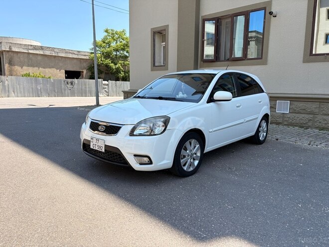 Kia Rio-5