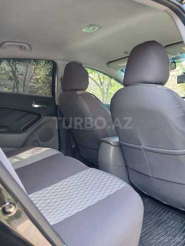 Kia Forte-14