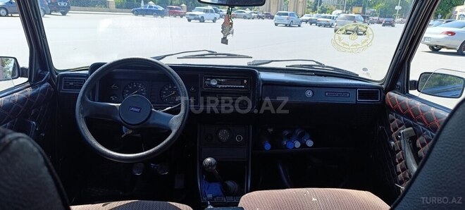 LADA (VAZ) 2107-4