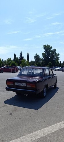 LADA (VAZ) 2107-2