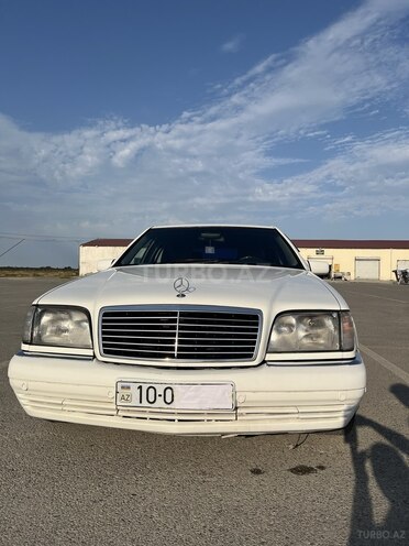 Mercedes S 300-1