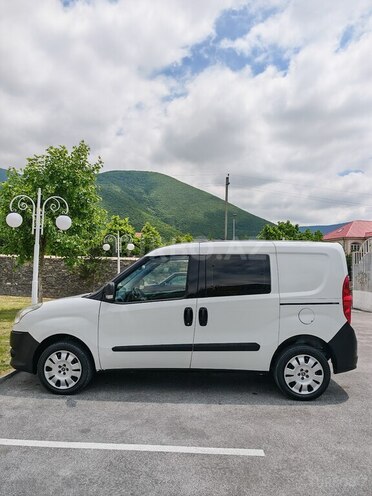 Fiat Doblo-4