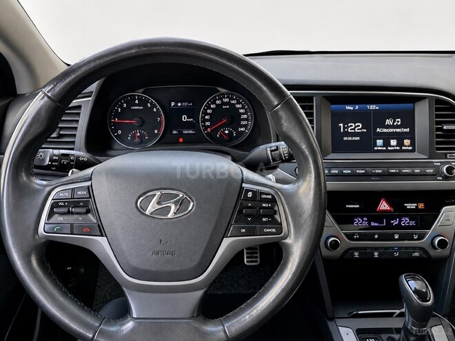 Hyundai Avante-16
