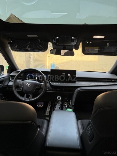 Toyota Camry-3