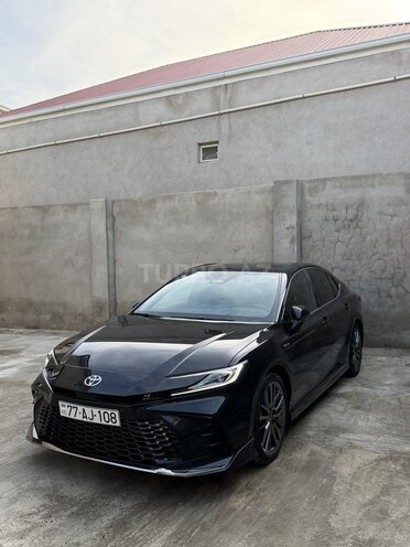 Toyota Camry-5