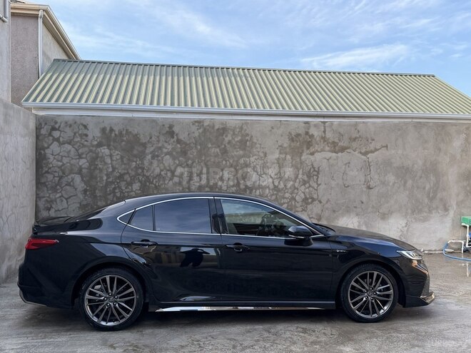 Toyota Camry-6