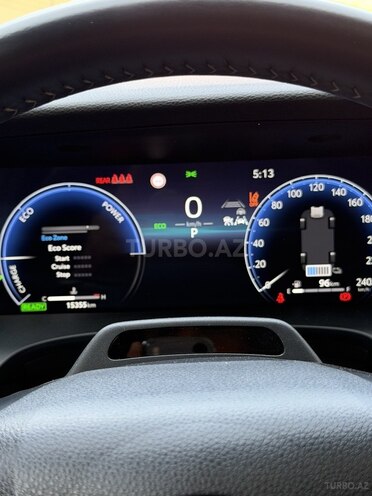 Toyota Camry-13