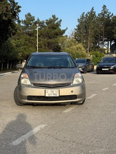 Toyota Prius-1