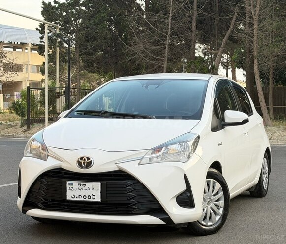 Toyota Vitz-2