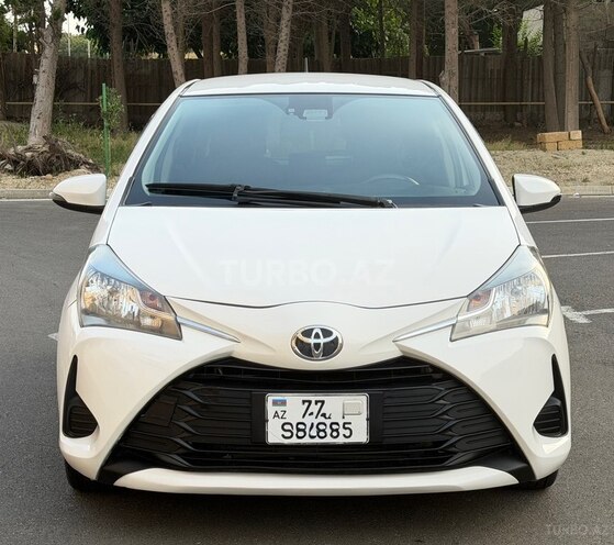 Toyota Vitz-4