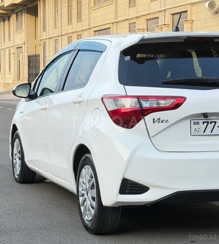 Toyota Vitz-7