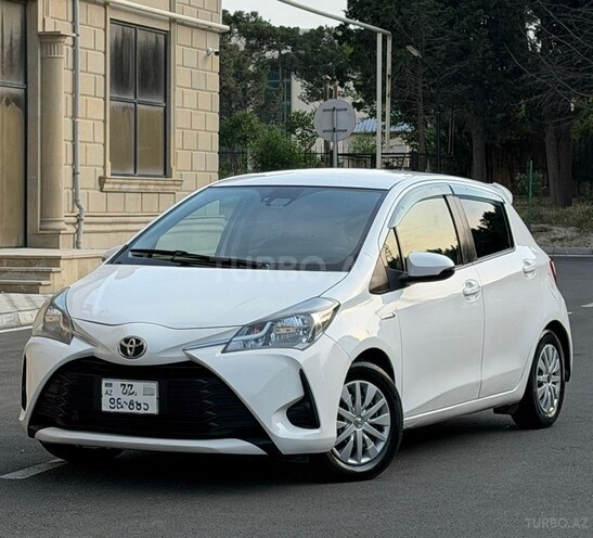 Toyota Vitz-1