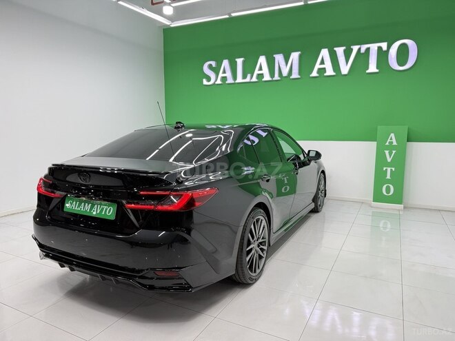 Toyota Camry-4