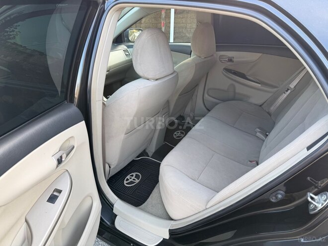 Toyota Corolla-17