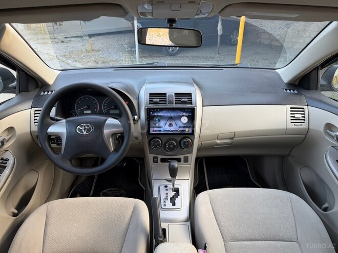 Toyota Corolla-12