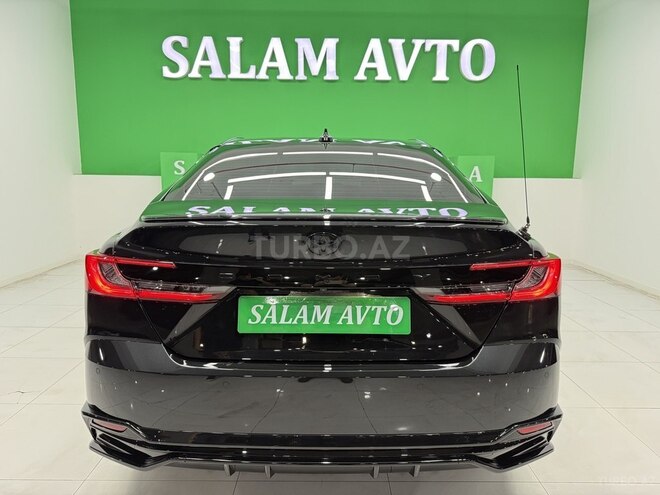 Toyota Camry-5