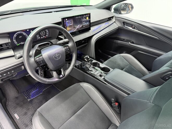 Toyota Camry-8