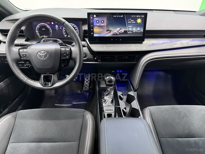 Toyota Camry-9