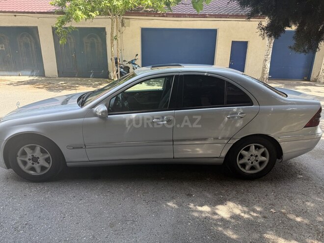 Mercedes C 220-2
