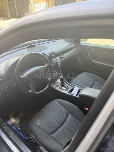 Mercedes C 220-10