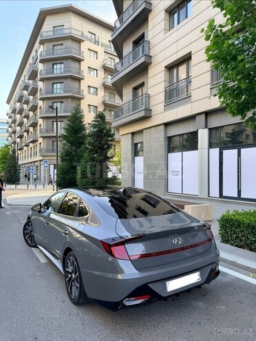 Hyundai Sonata-8