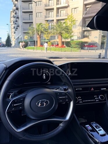Hyundai Sonata-14