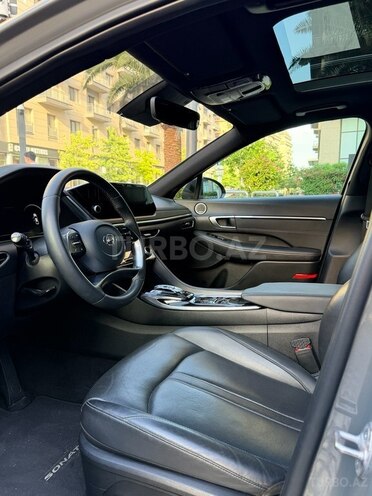 Hyundai Sonata-13