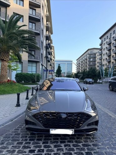 Hyundai Sonata-1