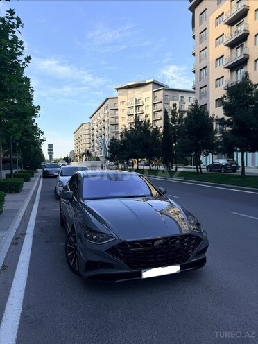 Hyundai Sonata-2