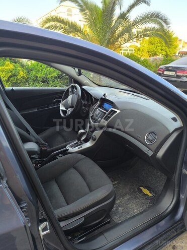 Chevrolet Cruze-5