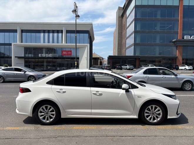 Toyota Corolla-4