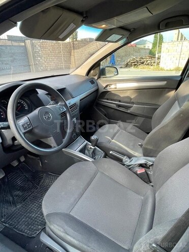 Opel Astra-10