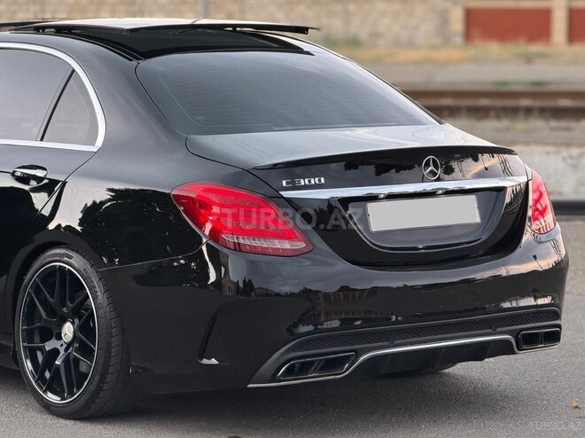Mercedes C 300-11