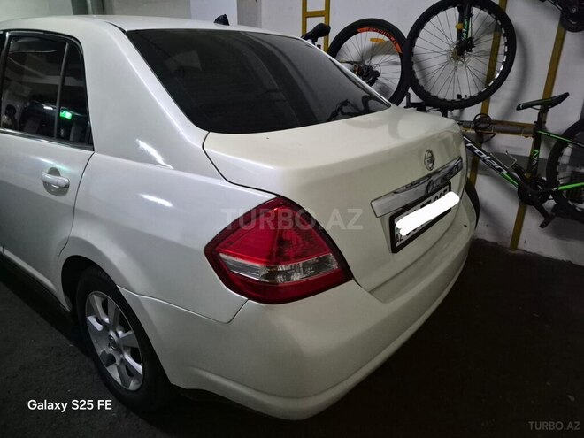 Nissan Tiida-3