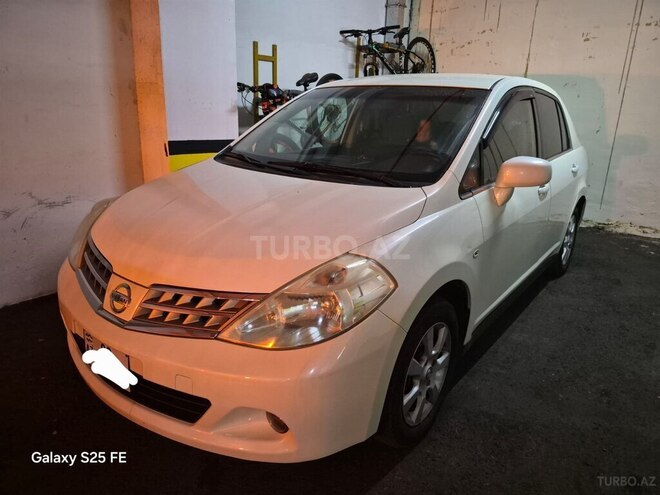 Nissan Tiida-2