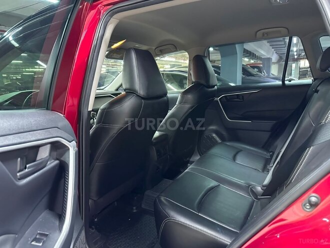 Toyota RAV4-11