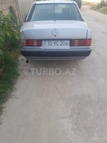 Mercedes 190-3