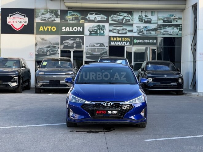 Hyundai Elantra-2